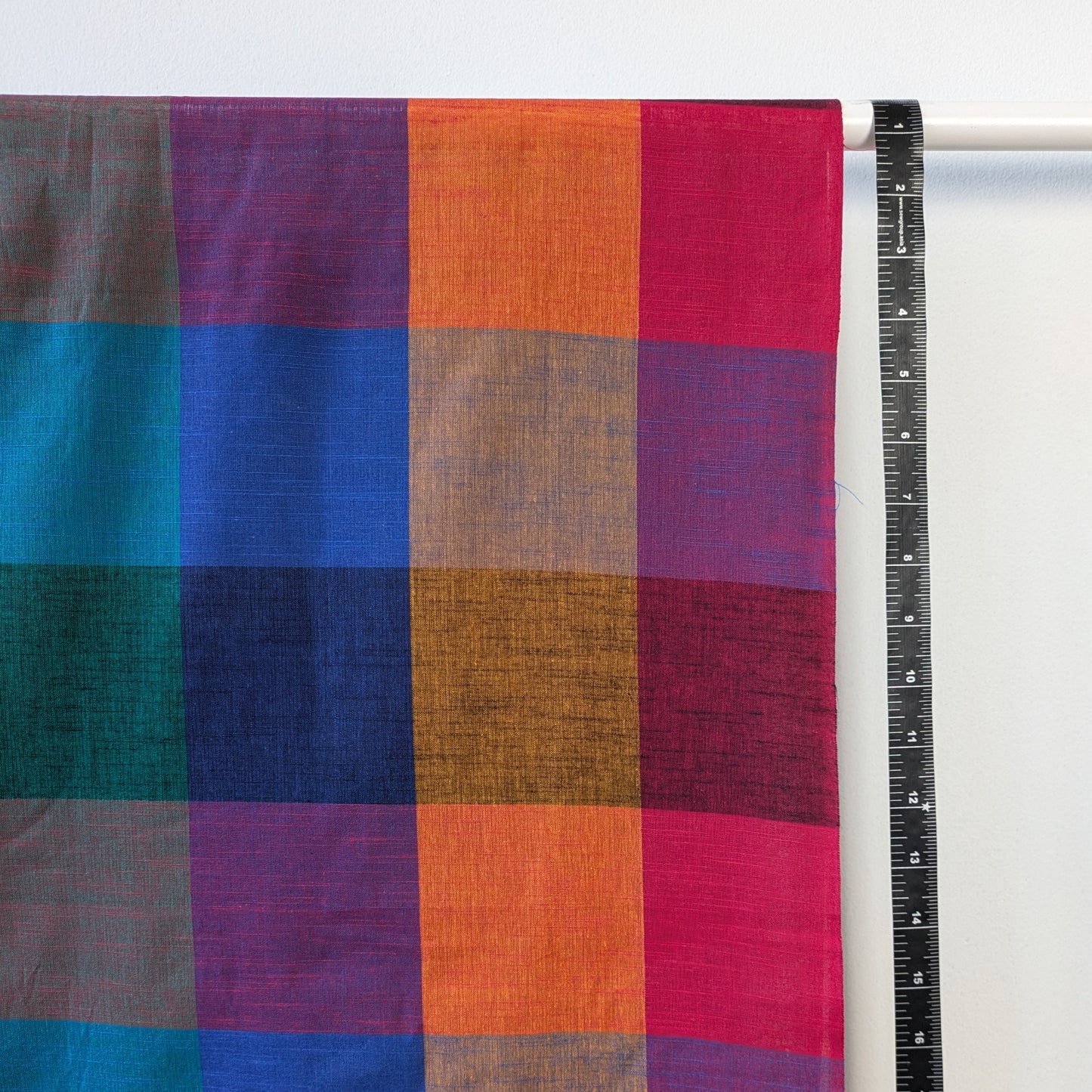 Large 4" Checks - Primary