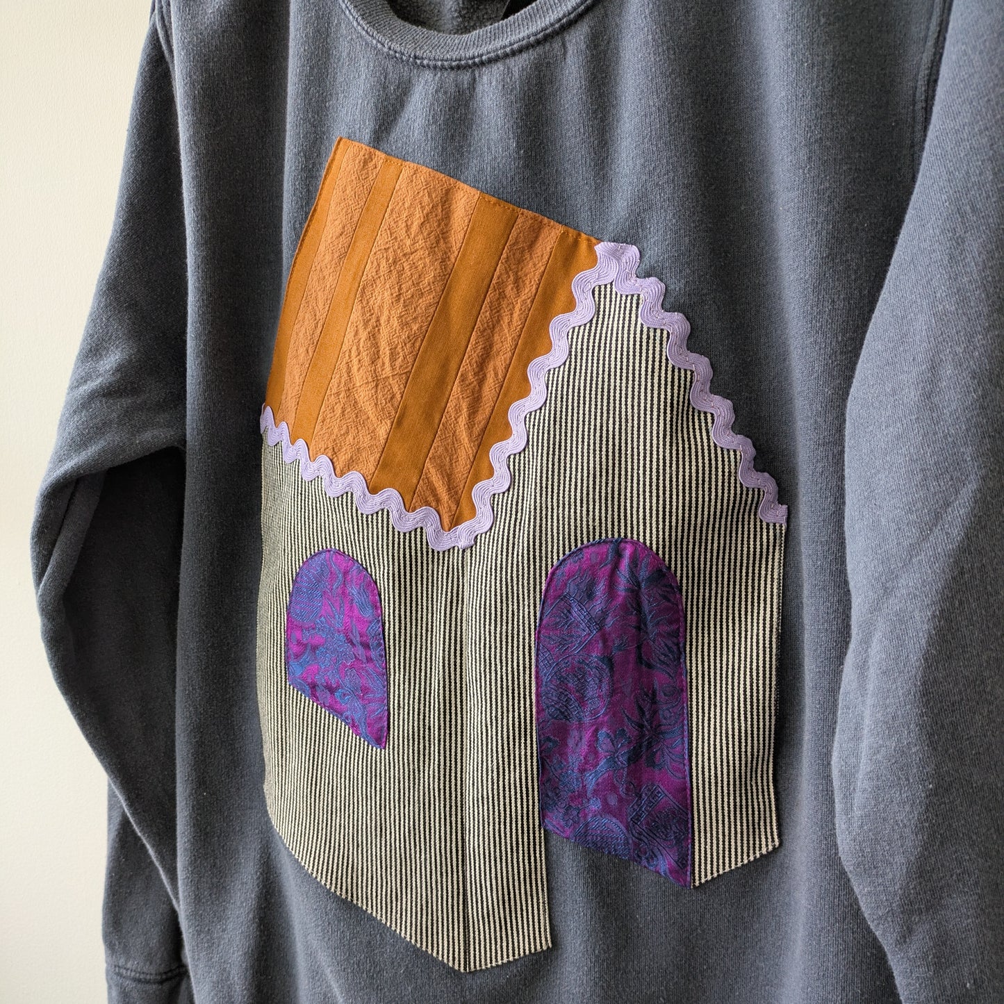 House Portal Sweatshirt - Adult M